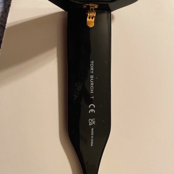 Tory Burch Sunglasses - Picture 8 of 8